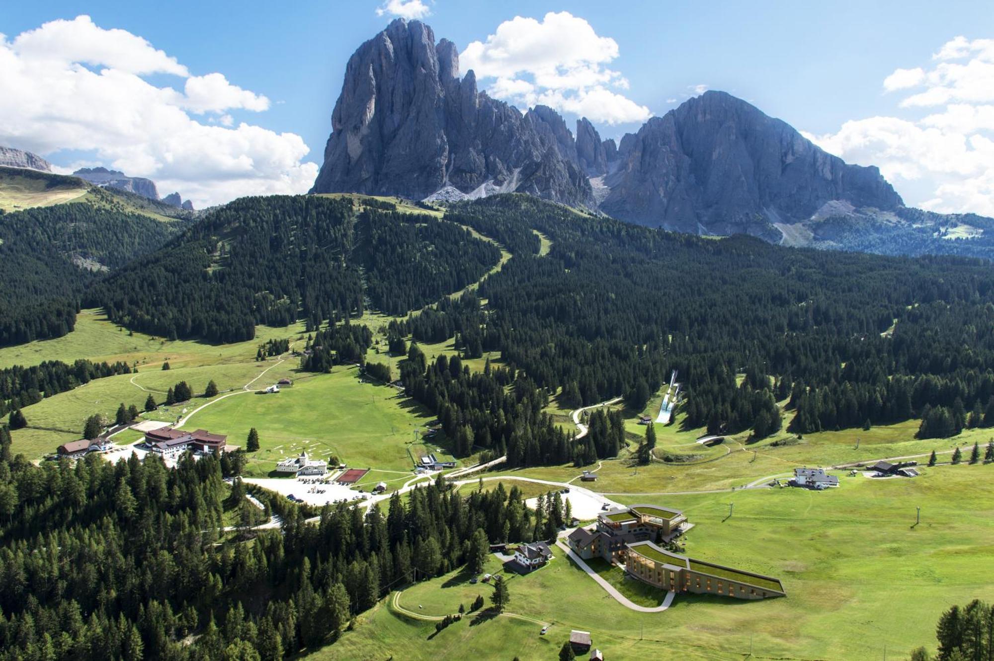 Cendevaves Alpine Silence Hotel Santa Cristina Val Gardena Bagian luar foto