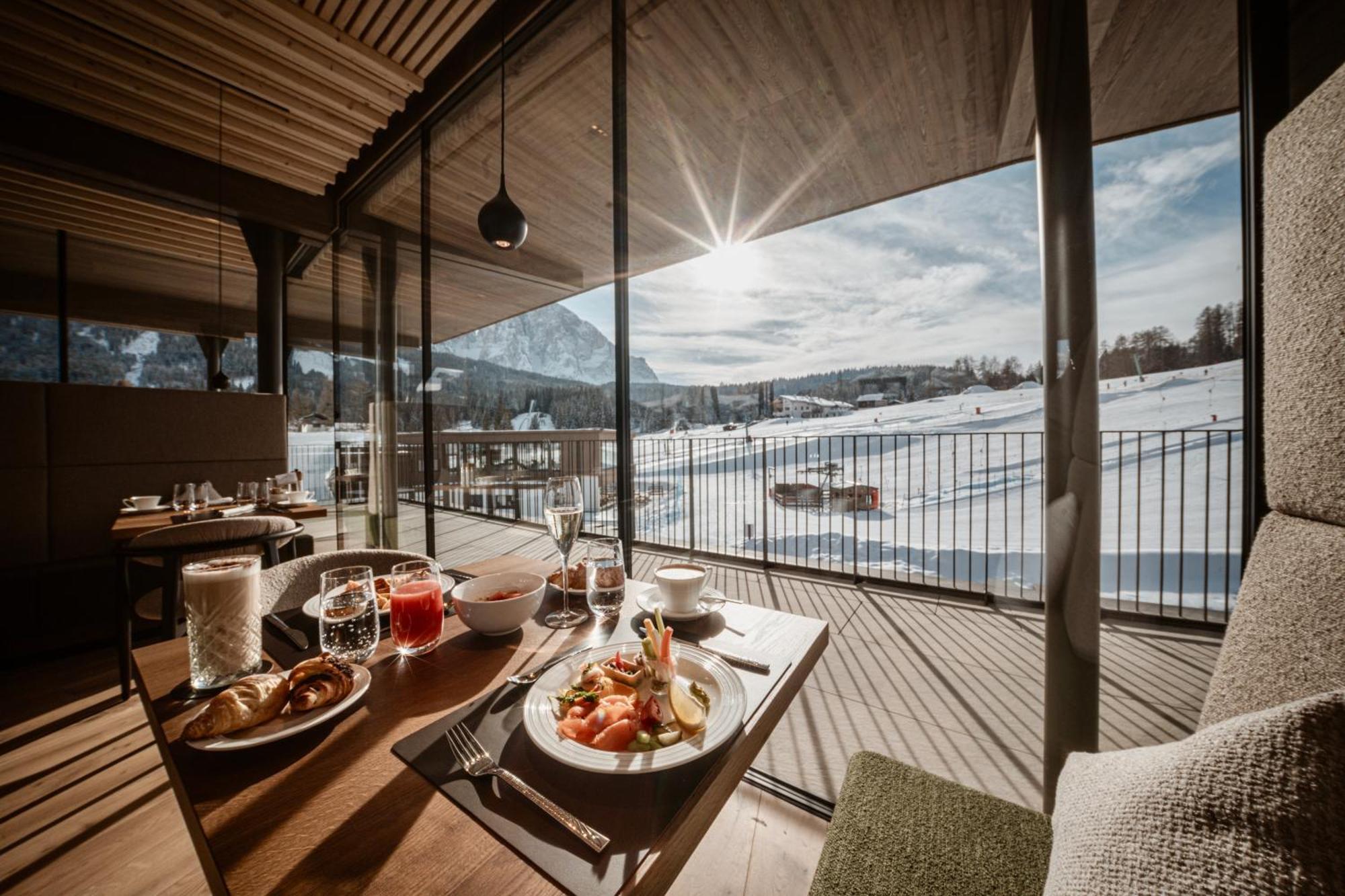 Cendevaves Alpine Silence Hotel Santa Cristina Val Gardena Bagian luar foto